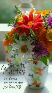 Feliz martes con flores para WhatsApp gratis para celular